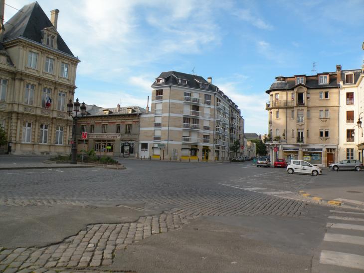  la place de l'Hôtel de Ville